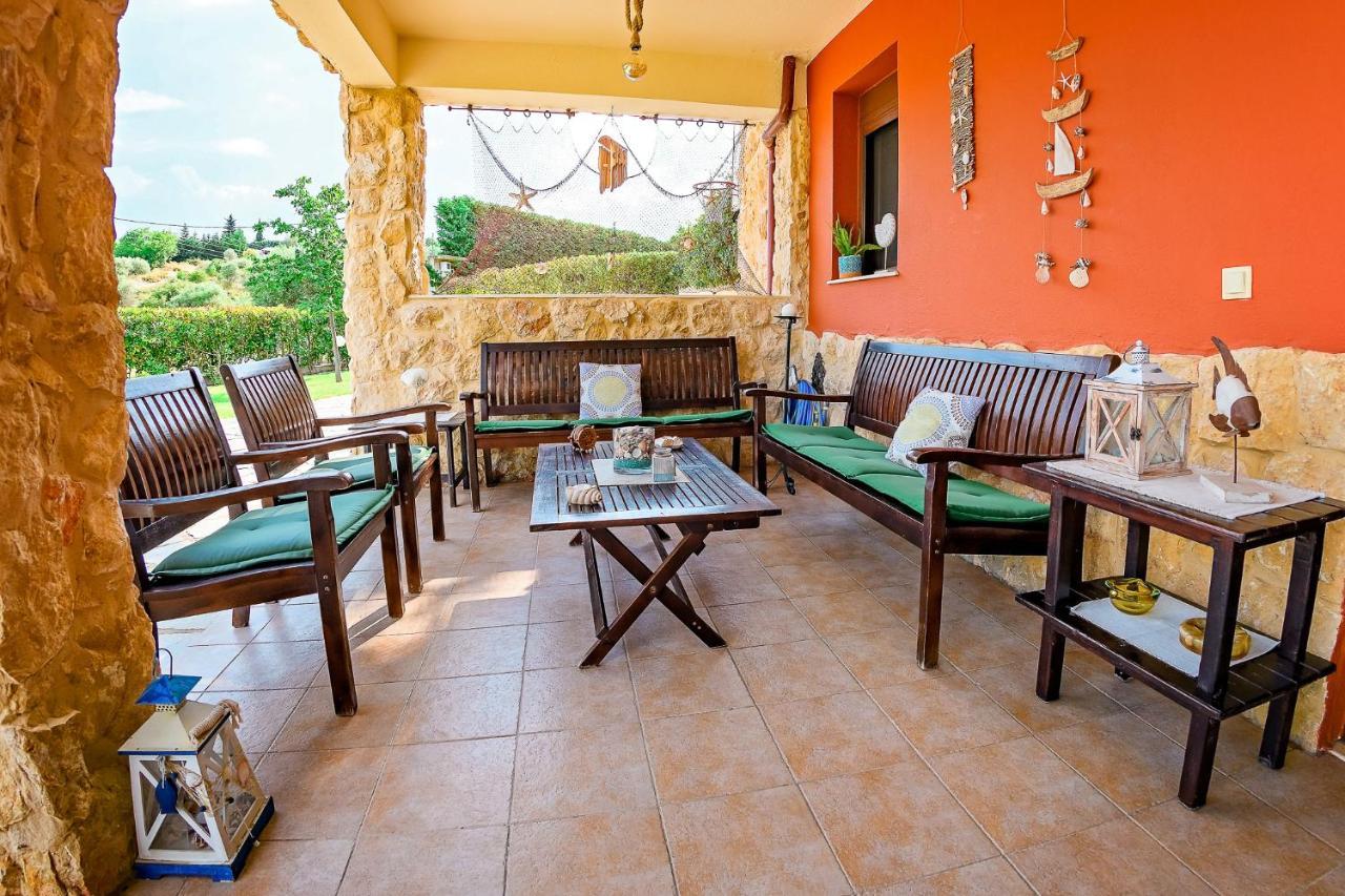 Villa Mariellie Néa Péramos Exterior foto